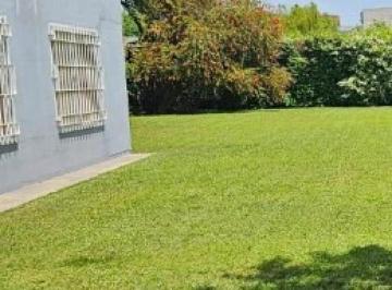 Casa · 150m² · 5 Ambientes · 2 Cocheras · Casa en Venta - 3 Dorm. 3 Baños - Punta Lara