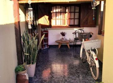 Casa · 47m² · 2 Ambientes · Venta - Casa PH 2 Amb - C/patio - Centro Chascomus
