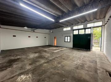 Bodega-Galpón · 116m² · 3 Ambientes · 2 Cocheras · Retasado | Venta | Galpón con Oficina | Zona Champagnat