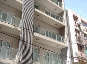 Departamento · 3 Ambientes · 1 Cochera · Departamento 2 Dorm. en Zona Centro
