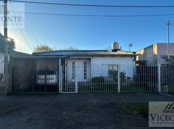 Casa de 3 ambientes, Chascomús · Casa 106 m². Paraguay 85, Chascomús. Buenos Aires.