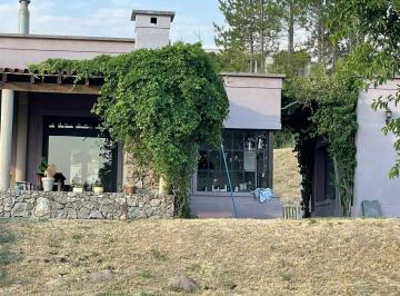Casa · 250000m² · 3 Dormitorios · 2 Cocheras · Casa Chalet en Venta en Alamo Alto, Escobar, G. B. a. Zona Norte