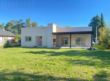 Casa · 138m² · 4 Ambientes · Venta Casa a Estrenar, 4 Amb. Apta Credito Hipotecario. Parque Sakura. Exaltacion de La Cruz