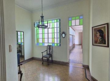Casa · 261m² · 3 Dormitorios · 1 Cochera · Boulevard Pellegrini 3300