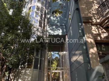 Departamento · 180m² · 8 Ambientes · 1 Cochera · Venta Departamento 4 Dorm. Zona Oroño y El Rio con Cochera Retasada