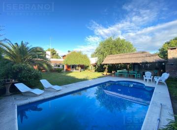 Casa · 156m² · 4 Ambientes · 2 Cocheras · Venta Casa 4 Amb. Parque Sakura. Exaltación de La Cruz. Apta Credito Hipotecario.
