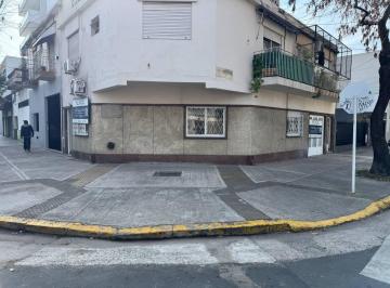 PH de 3 ambientes, Villa Devoto · Excelente PH 3 Ambientes con Garage! Apto Crédito!