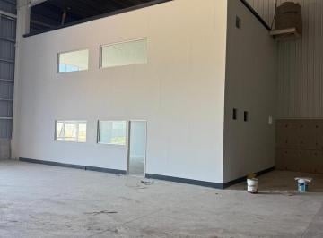 Local comercial · 900m² · 3 Ambientes · Micro Parque Industrial - Galpon a Estrenar de 900 m² en Venta y Alquiler - Micropi Alvear Rosario