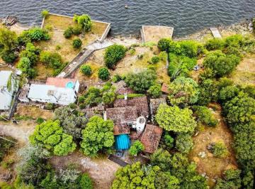 Casa · 327m² · 4 Dormitorios · Venta 2 Casas con Bajada Privada Al Lago Villa Carlos Paz