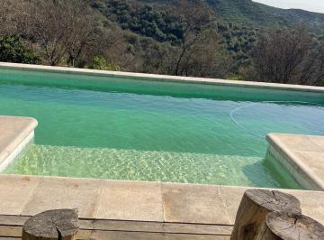 Casa de 4 ambientes, Unquillo · Casa en Venta en Cabana – Unquillo