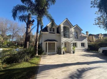Casa de 6 ambientes, Ezeiza · Casa en Venta en Saint Thomas Norte, Canning con Lote Doble