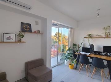 living comedor · Departamento en Venta de 2 Ambientes en Olivos con Cochera y Balcón