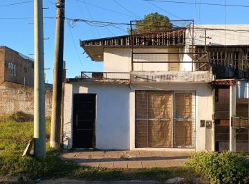 Casa · 85m² · 1 Dormitorio · Local Comercial y Departamento Sobre Av Moreno
