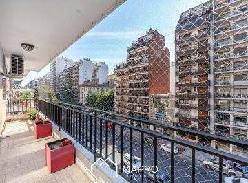 Departamento · 111m² · 4 Ambientes · 1 Cochera · Luminoso Departamento de 4 Ambientes Refaccionado a Nuevo