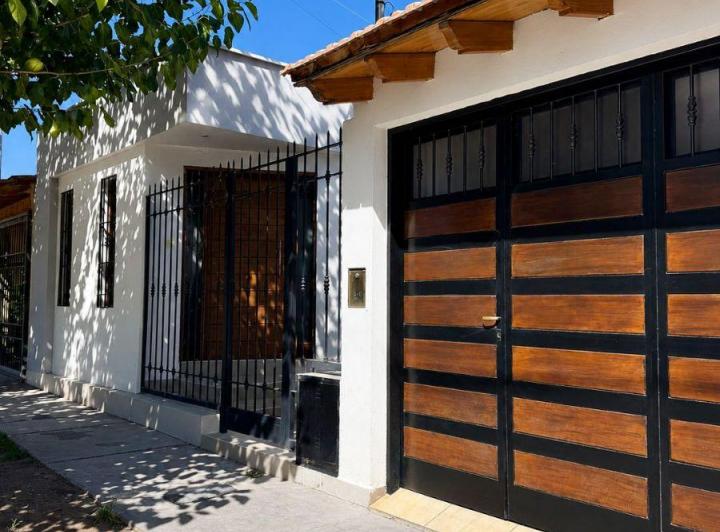 Casa · 160m² · 5 Ambientes · 1 Cochera