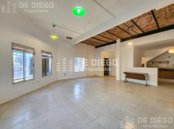 PH · 126m² · 3 Ambientes · En Venta PH Independiente en Planta Baja 3 Ambientes, Martínez