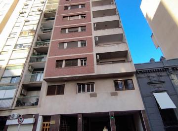 Departamento de 5 ambientes, Bahía Blanca · Mitre 122 - Piso en Venta