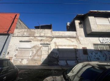 Bodega-Galpón · 187m² · Lote con Vivienda y Galpón Venta Villa Lynch