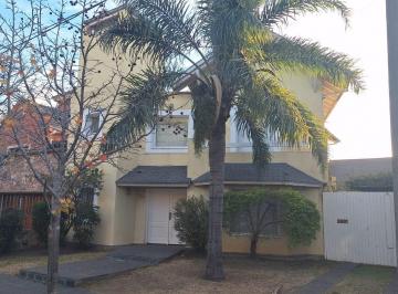 Casa de 4 ambientes, Córdoba · Casa en Venta - Barrio Urca - 3 Dor 4 B - Escritura