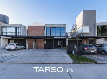 Casa · 175m² · 5 Ambientes · 2 Cocheras · Dúplex de 3 Dorm. en Cañuelas Chico