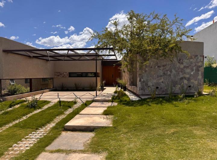 Casa · 188m² · 3 Ambientes