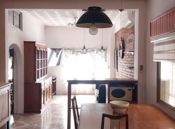 Casa · 80m² · 3 Ambientes · 1 Cochera · Casa en Virrey del Pino