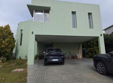 Casa de 4 ambientes, Pilar · Casa en Venta Ayres Plaza 4 Dorm. + Escritorio + Dep de Servicio + Apto Credito + Financiacion + Galer
