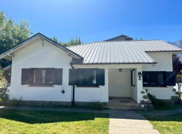 Casa de 7 ambientes, El Bolsón · Casa en Venta - Zona Centrica de El Bolson