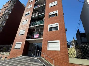 FRENTE · Departamento 2 Ambientes