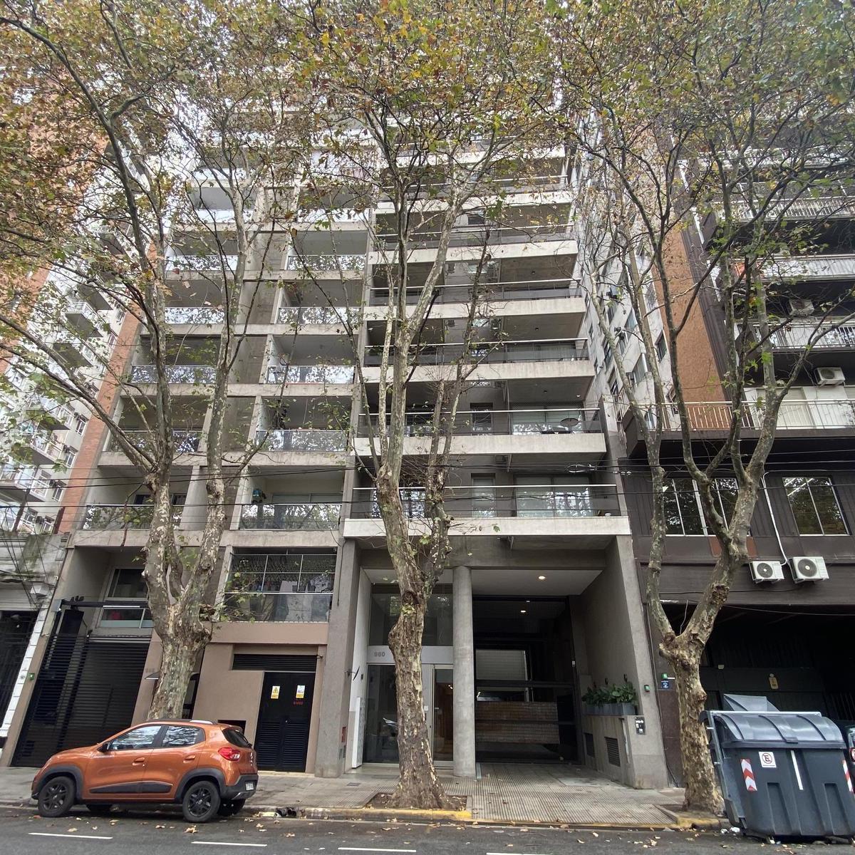 Dorrego al 900
