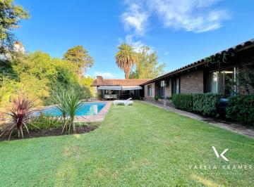 Casa · 270m² · 5 Ambientes · 4 Cocheras · Casa en Venta en La Horqueta - San Isidro