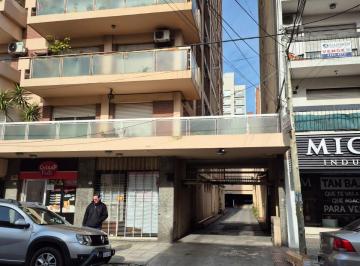 Garage , Lomas de Zamora · Cocheras en Centro de Lomas en Venta!