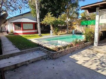 Casa · 120m² · 4 Ambientes · Casa Chalet en Alquiler en General Pacheco, Tigre, G. B. a. Zona Norte