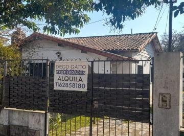 Casa de 3 ambientes, Esteban Echeverría · Alquiler de Casa Céntrica en Monte Grande, con Gran Parque