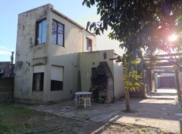 PH · 120m² · 3 Ambientes · 1 Cochera · PH en Villa Elvira