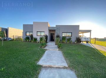 Casa · 115m² · 4 Ambientes · 3 Cocheras · Casa en Alquiler con Pileta, 3 Dorm., Área 13, San Sebastián, Escobar