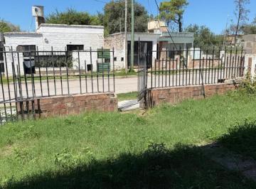 Casa · 120m² · 5 Ambientes · 2 Cocheras · Casa 3 Dorm - Apto Credito - Cristobal de Altamirano Al 100