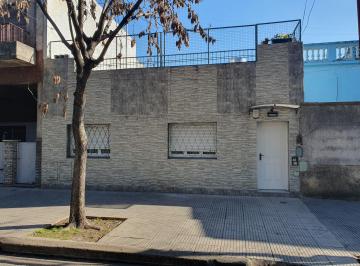 PH de 3 ambientes, Liniers · PH Tipo Casa 3 Amb. Apto Crédito Bancario. Patrón Al 6300 Liniers