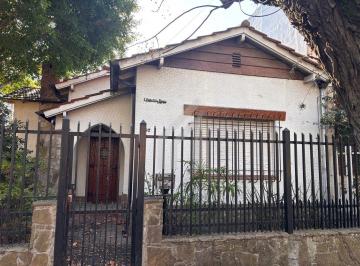 Casa · 146m² · 3 Ambientes · Oportunidad en Olivos por Ubicacion y Precio!