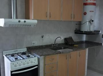 Departamento de 2 ambientes, Hurlingham · Castro Barros 812