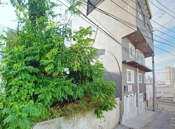 Casa · 62m² · 4 Ambientes · B San Martín - Oportunidad! Casa - en Venta - Pasaje Providencia 22 - 150 m Lote Cons