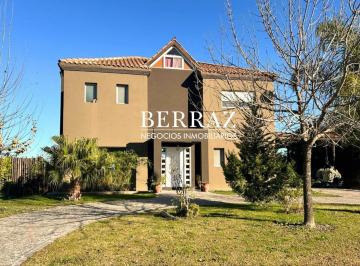 Casa · 168m² · 5 Ambientes · 2 Cocheras · Casa Venta 3 Dorm. Barrio El Canton Puerto Lote de 808 m² Escobar