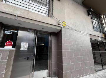 Imagen 1 - Departamento de un dormitorio con balcón a la calle y ventilación cruzada en Santa Fe 2859. - · Departamento de un Dormitorio con Balcón a La Calle y Ventilación Cruzada en Santa Fe 2859.