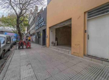 Casa · 251m² · 4 Ambientes · Casa + Local en Lote Propio en Barrio Chino!