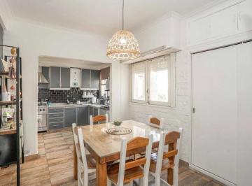 Departamento · 98m² · 4 Ambientes · Departamento 4 Ambientes con Balcón Corrido en Villa Devoto - Excelente Oportunidad!