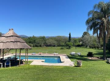 Casa de 8 ambientes, Villa Allende · Alquiler Temporal