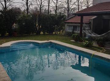 Casa · 274m² · 5 Ambientes · Casa en Venta 5amb - Country Club Venado 1 Canning