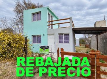 Casa · 73m² · 4 Ambientes · 2 Cocheras · Vendo 2 Casas Independientes Al Valor de 1. Oportunidad! Villa Giardino - Sierras de Córdoba