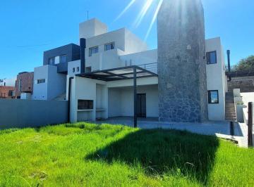 Casa · 97m² · 3 Ambientes · 1 Cochera · Duplex Premiun! con La Mejor Vistas de Cuesta Colorada! a m de Intercountry!