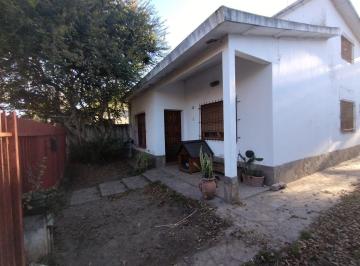 Casa · 100m² · 4 Ambientes · 3 Cocheras · Casa en Venta en Muñiz